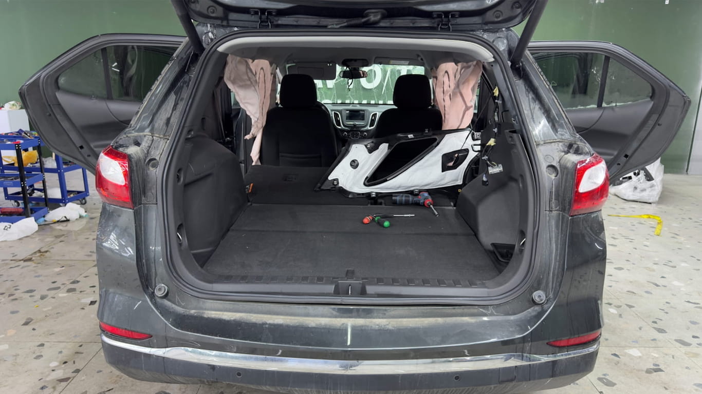 ChevroletEquinox_0009_10