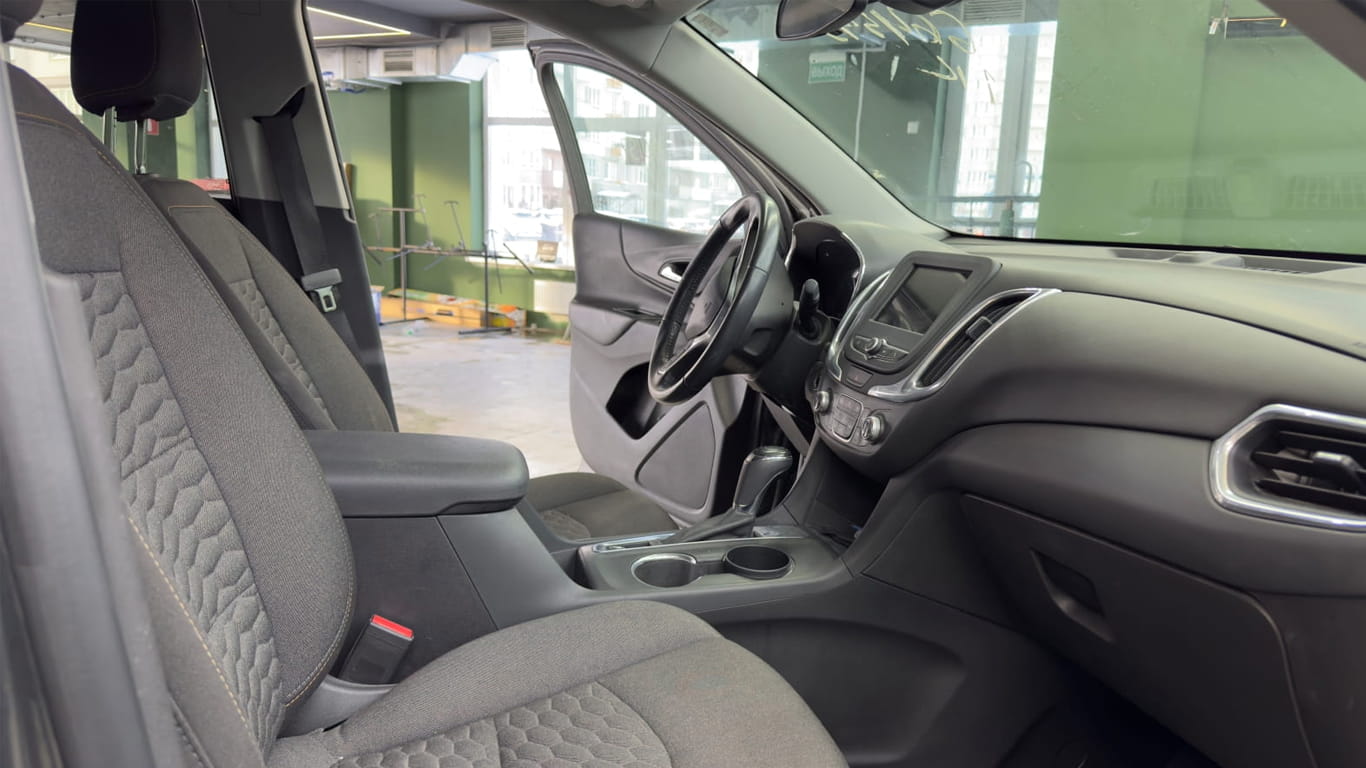 ChevroletEquinox_0010_11