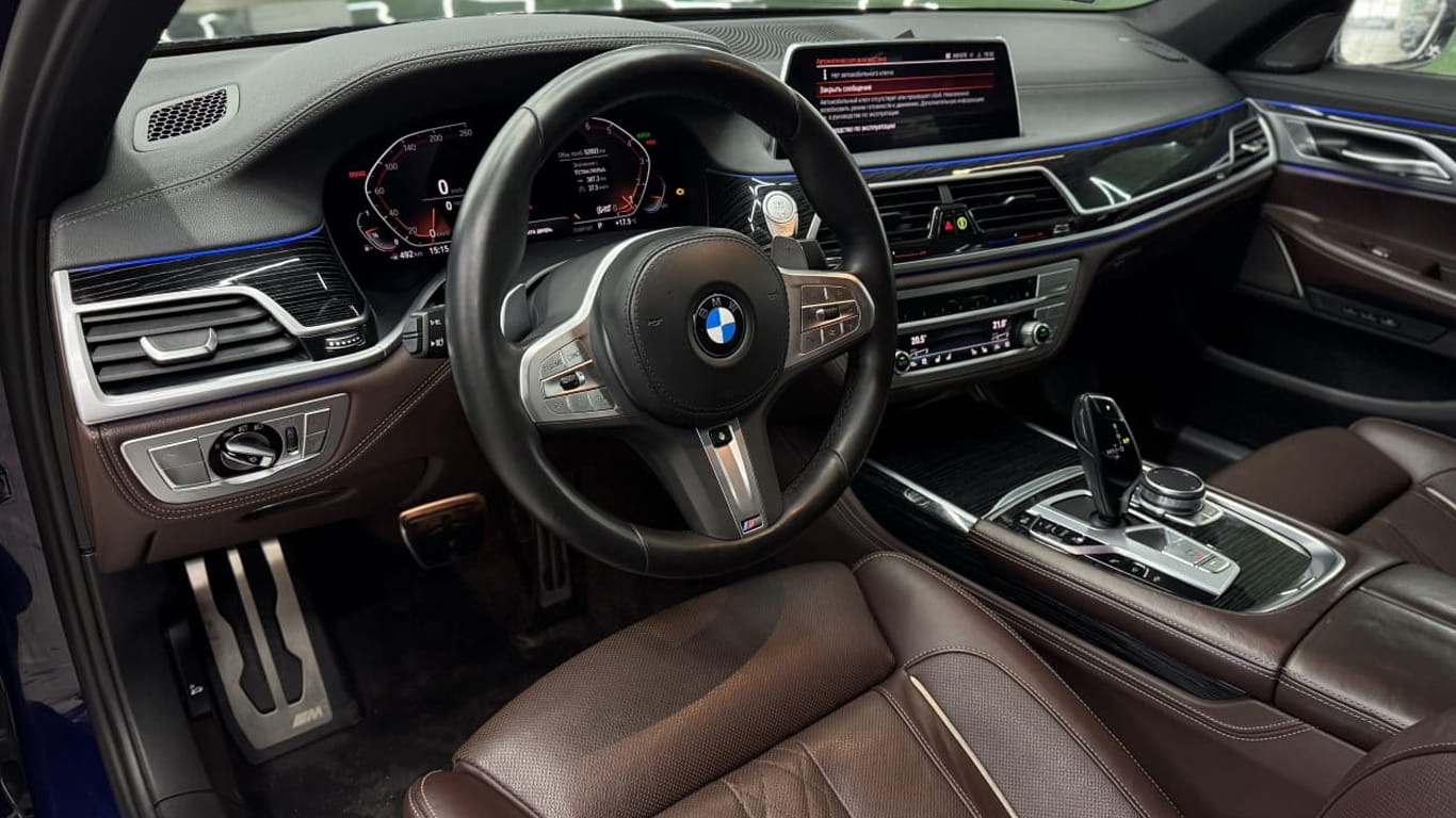 oklejka-antigravijnoj-plenkoj-bmw-7-g12_0000_1