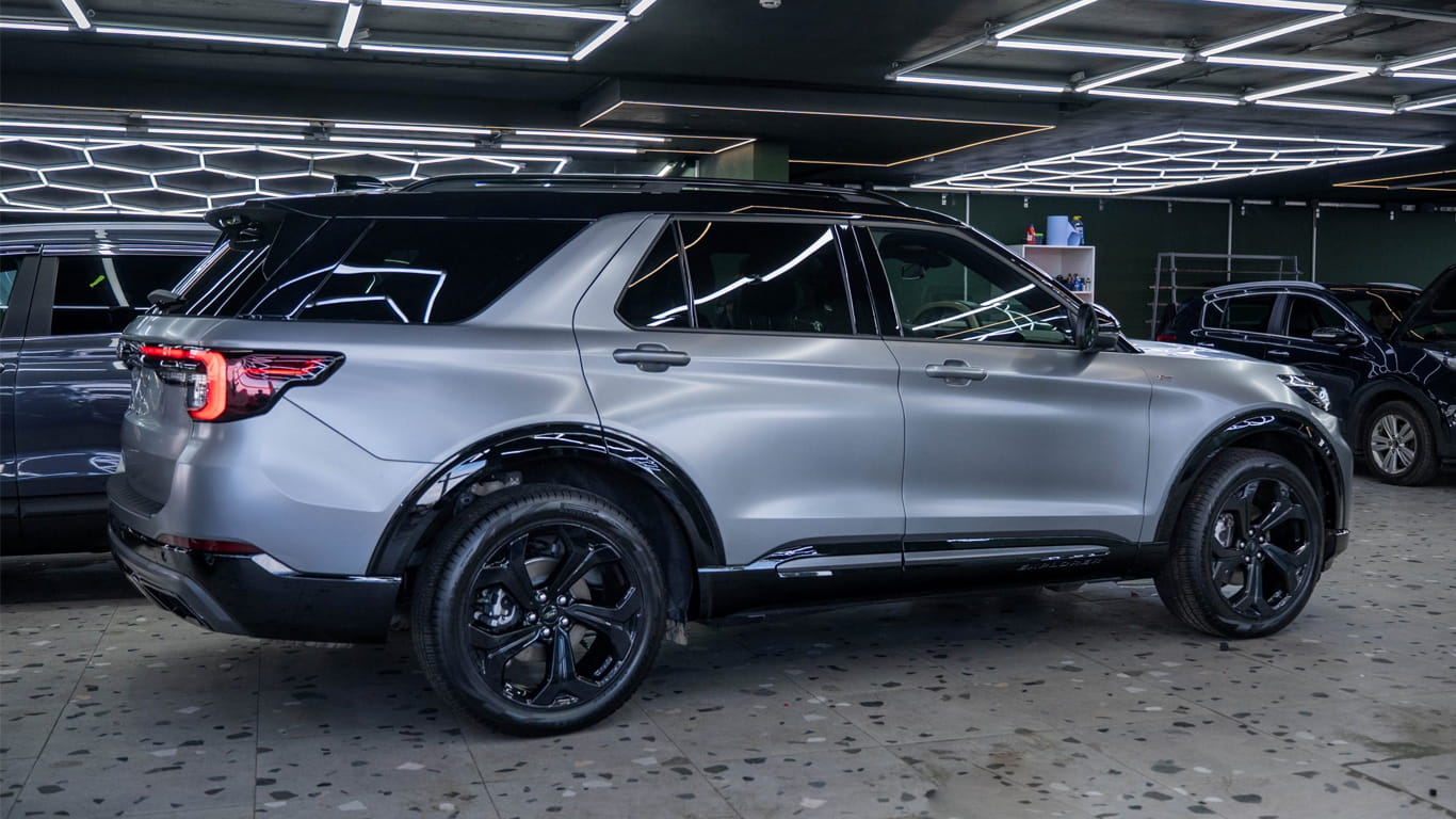 oklejka-matovoj-plenkoj-ford-explorer_0000_6