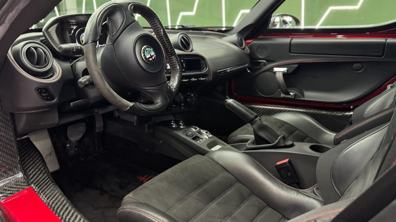 polirovka-i-nanesenie-keramiki-alfa-romeo-4c_0005_9