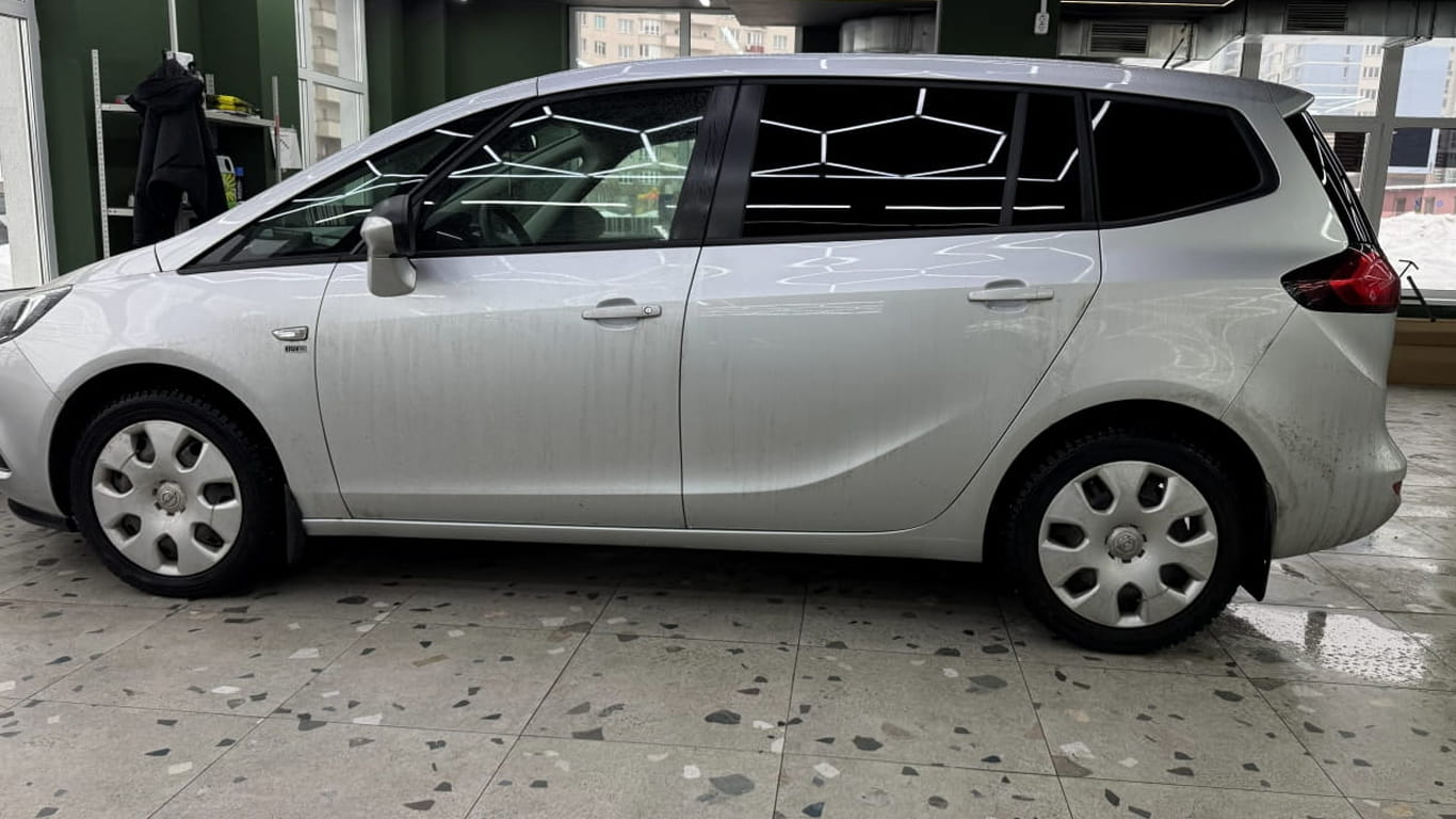 tonirovka-stekol-avto-opel-zafita_0004_5