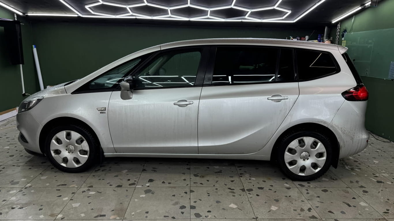 tonirovka-stekol-avto-opel-zafita_0009_10